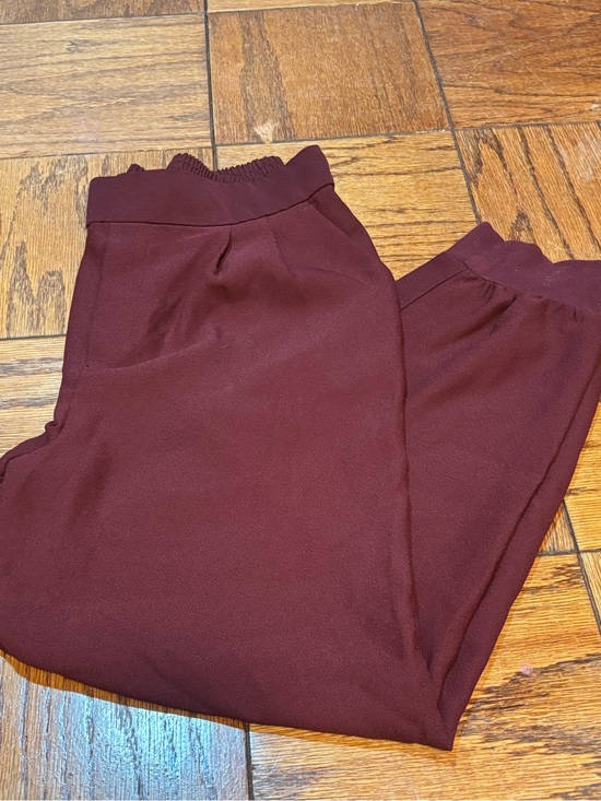 GAP Pants - GAP Burgundy Elastic Waist Pants
